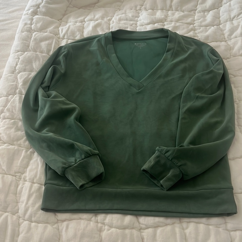 Athleta green sweatshirt